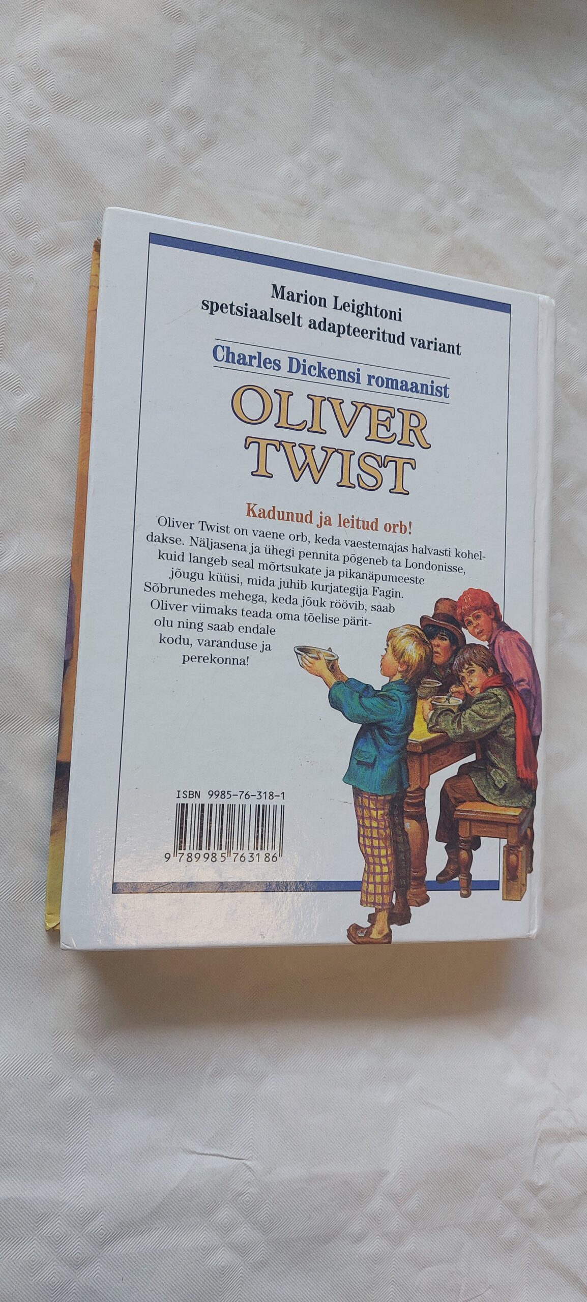 Oliver Twist. Charles Dickens. 2001 - Image 5