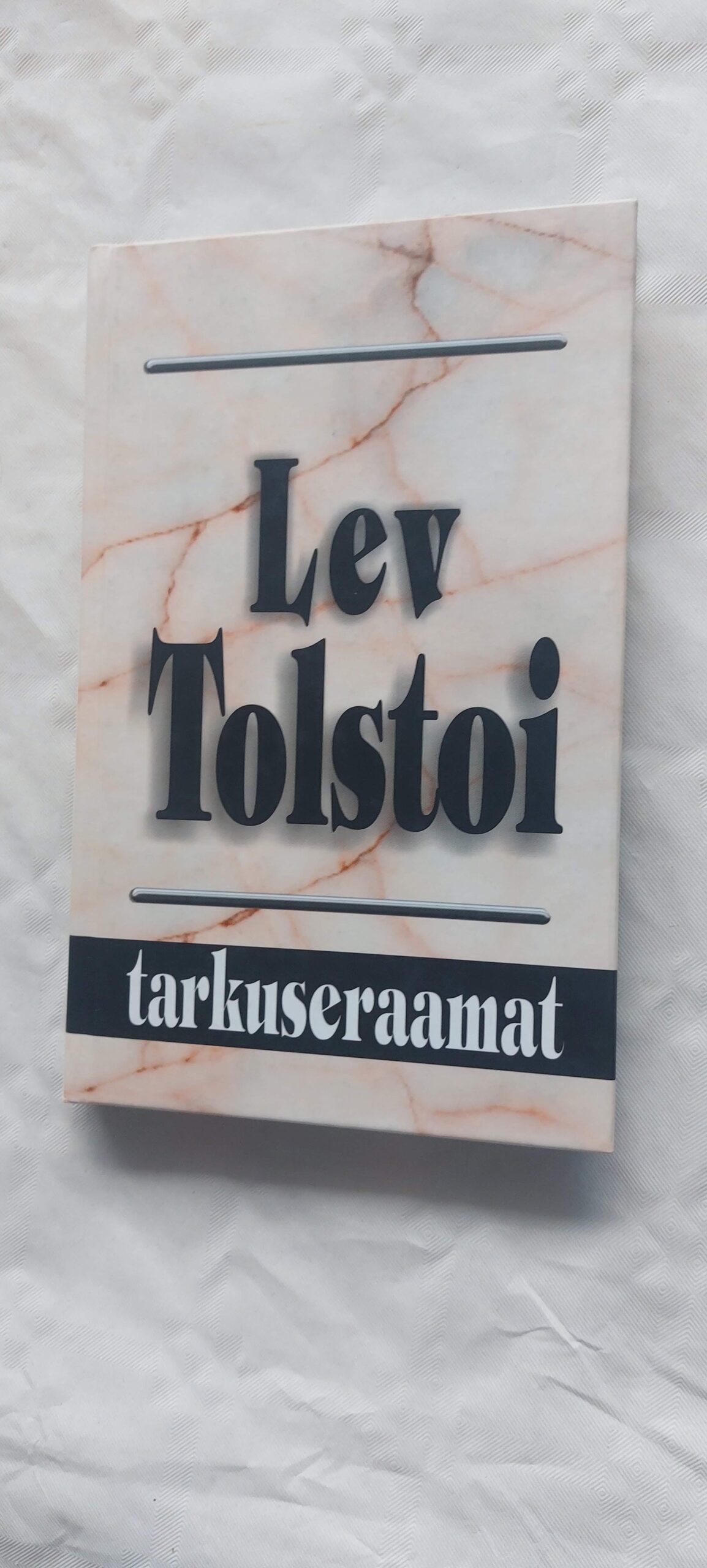 Lev Tolstoi tarkuseraamat. 2004