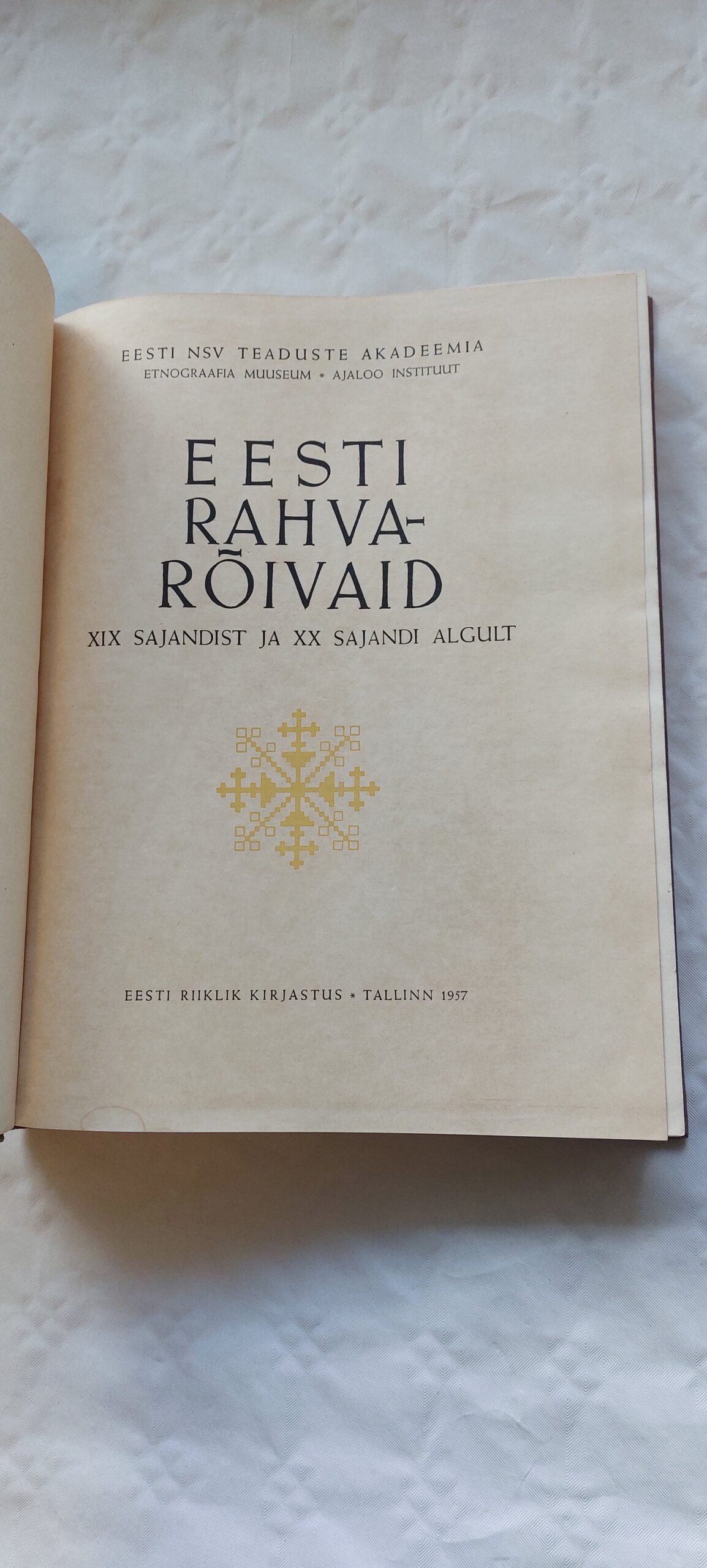 Eesti rahvarõivaid XIX sajandist ja XX sajandi algult. 1957 - Image 2