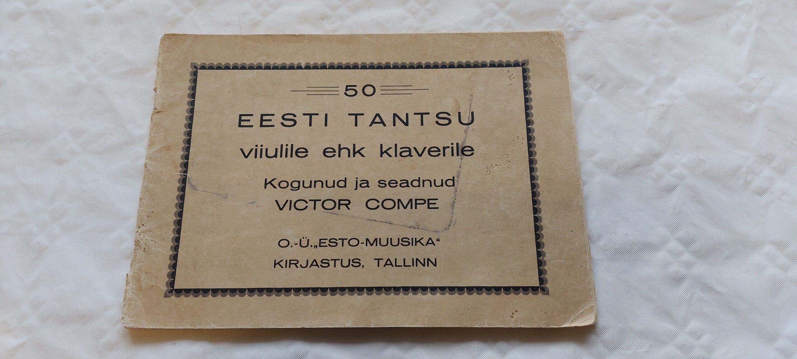 50 eesti tantsu viiulile ehk klaverile. Victor Compe.