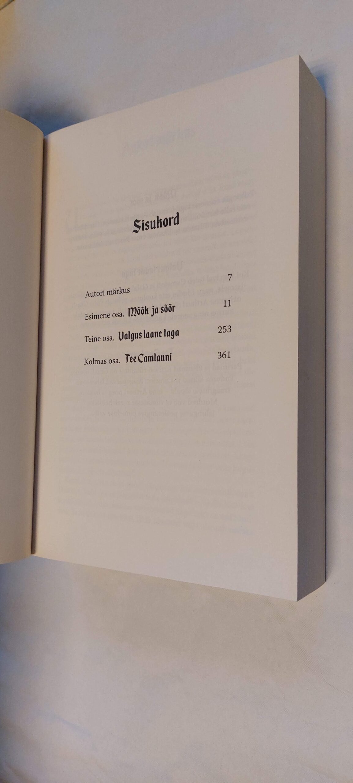 Kuningas Arthuri triloogia. Rosemary Sutcliff. 2018 - Image 3