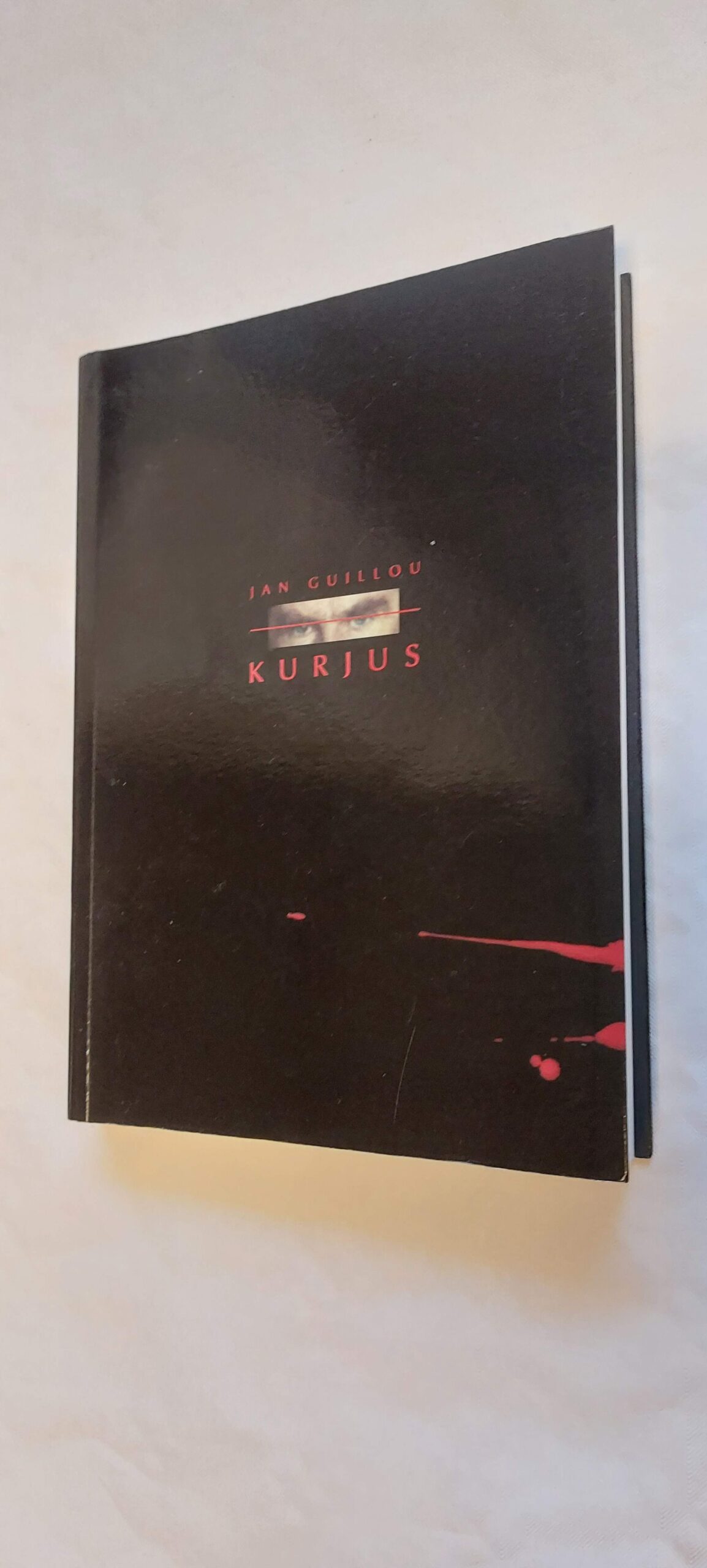 Kurjus. Jan Guillou. 2000