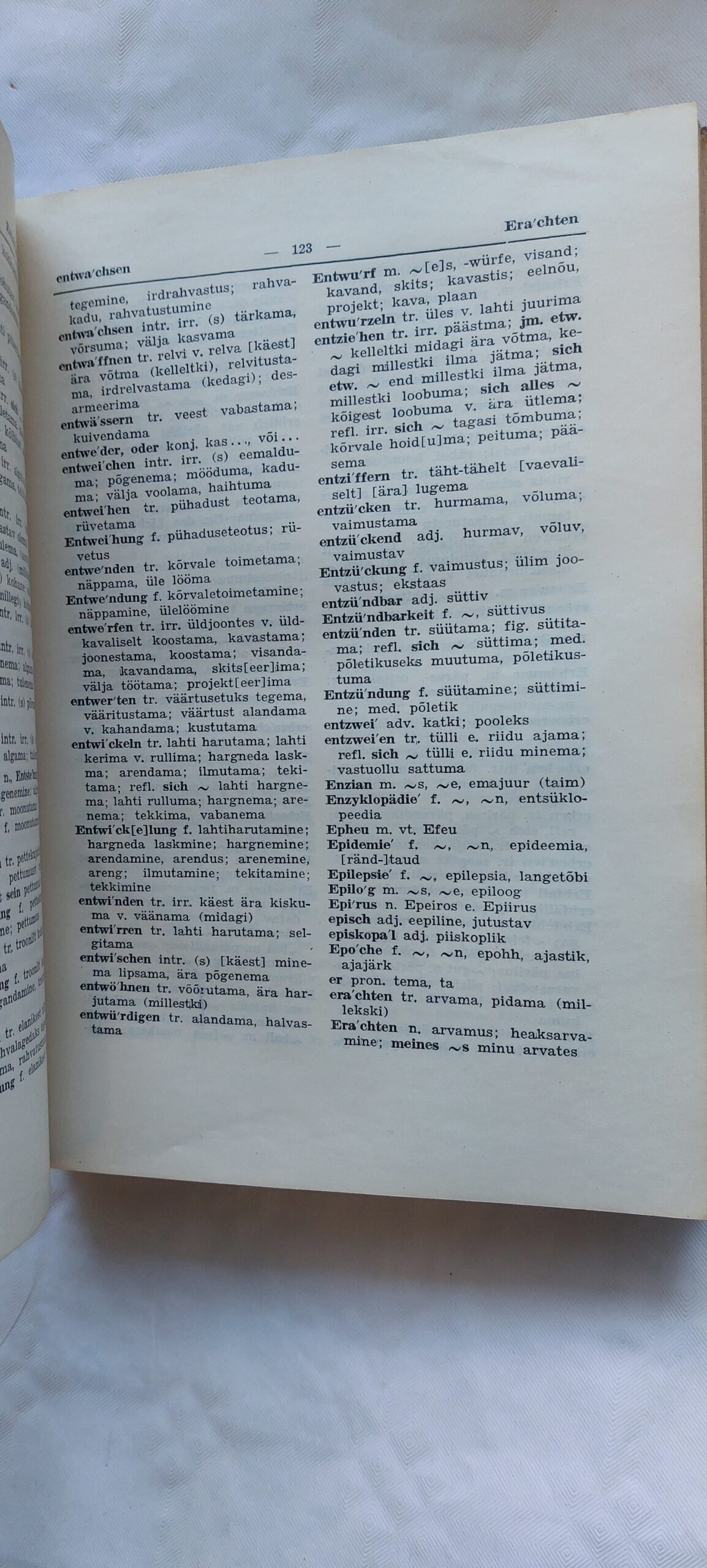 Väike saksa-eesti sõnaraamat. E. Muuk, G. Tuksam. 1941 - Image 4