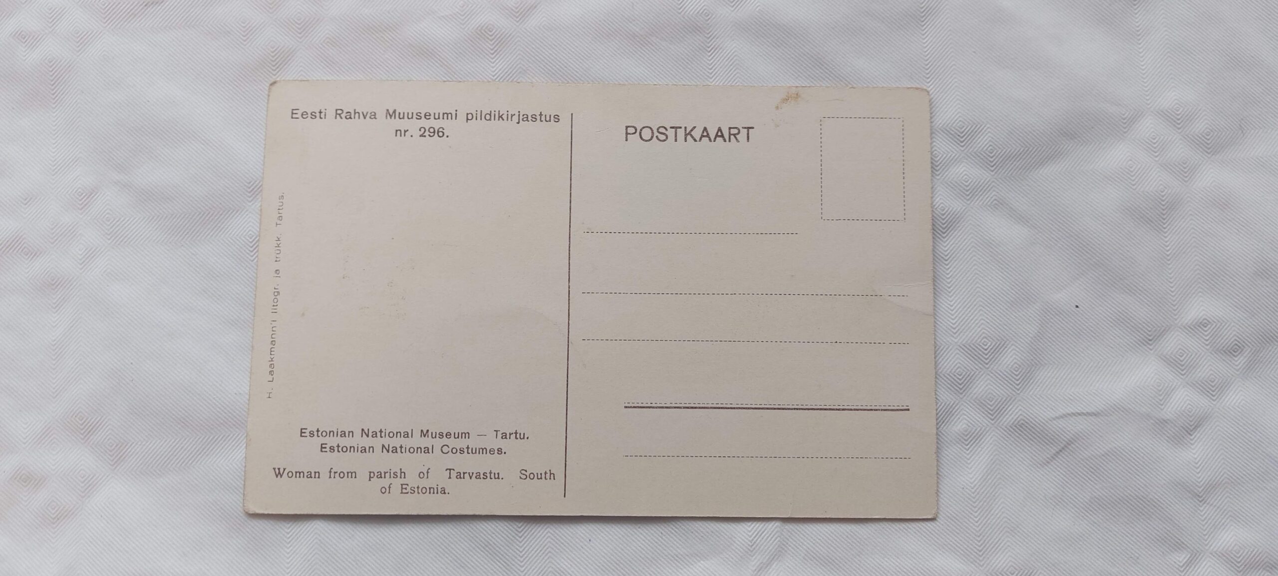 EW AEGNE POSTKAART. NAINE SÄRGIKÄISTE JA PALLAPOOLEGA. TARVASTU. - Image 2