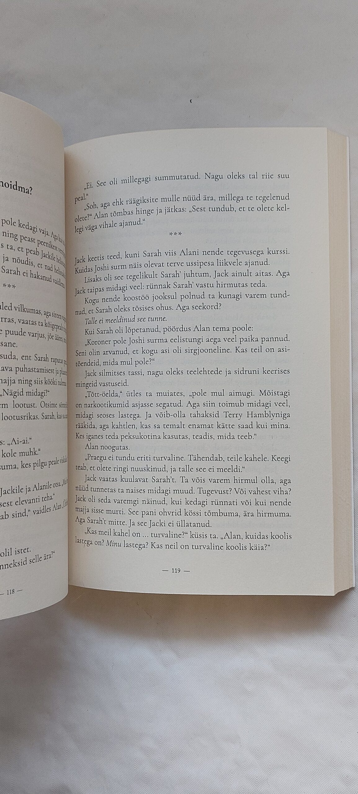 Märg haud. Cherringhami mõistatus. Matthew Costello, Neil Richards. 2021 - Image 3