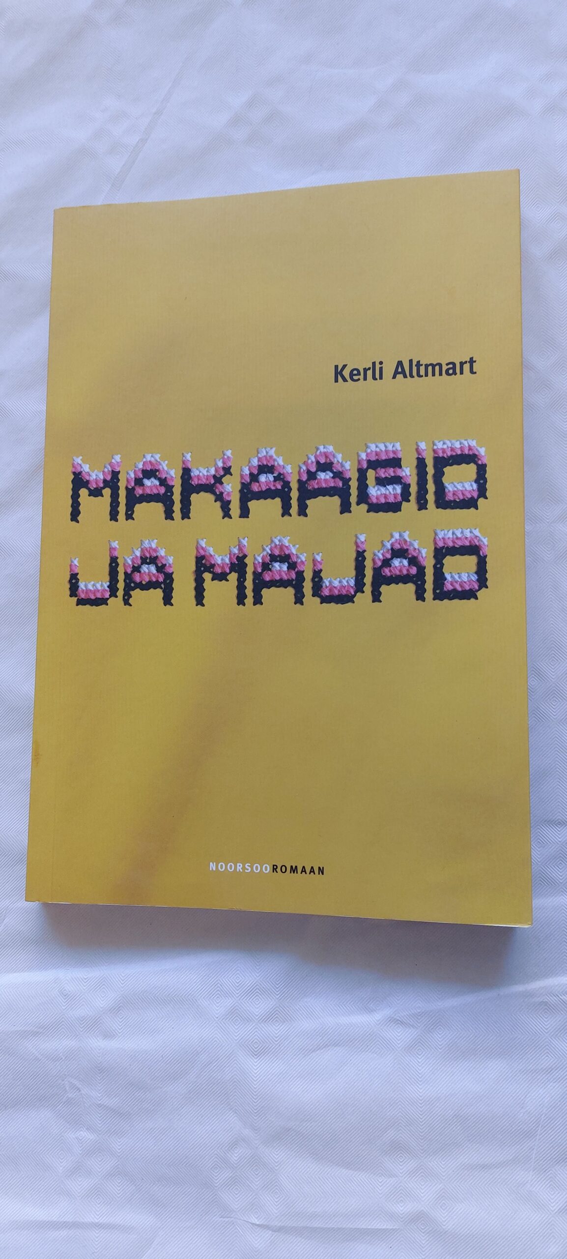 Makaagid ja majad. Kerli Altmart. 2009