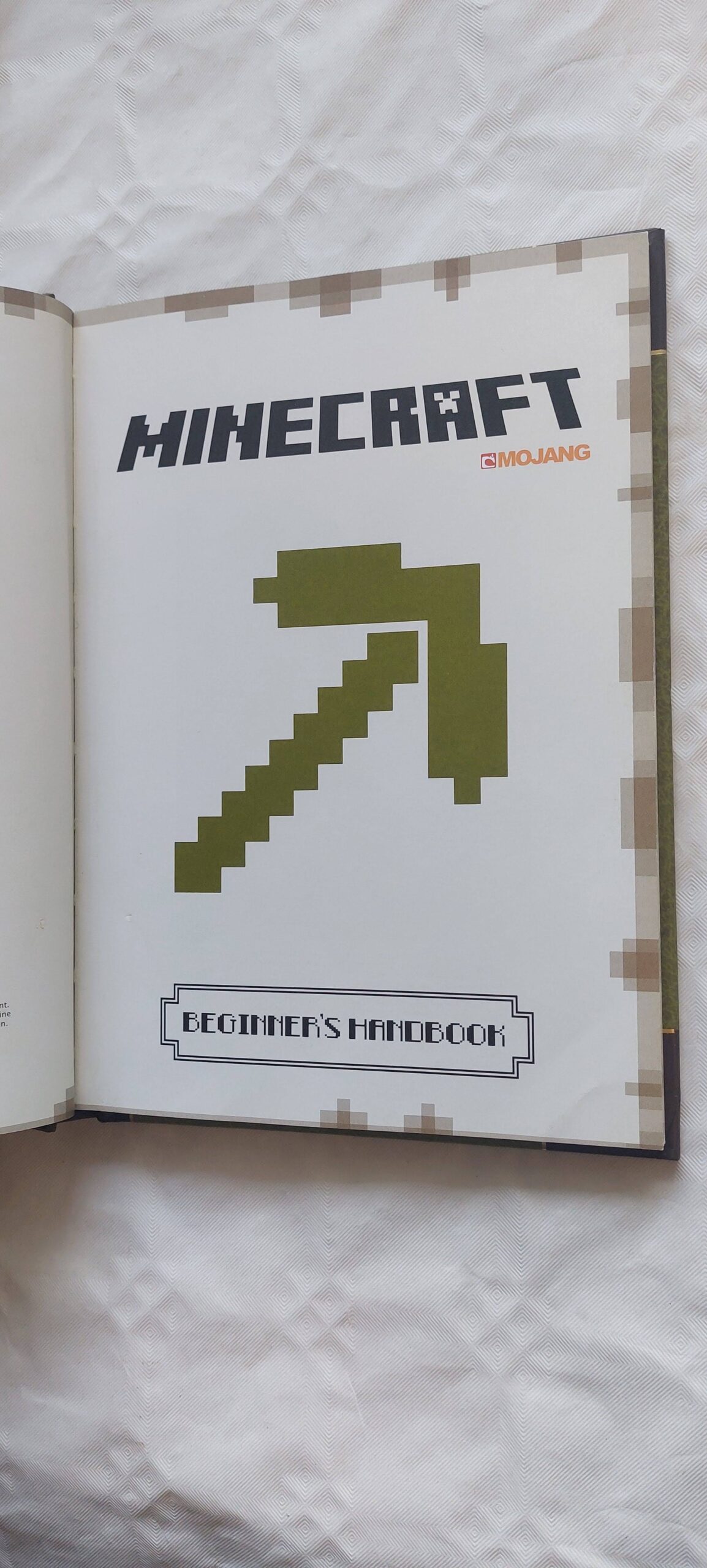 Minecraft. Beginner`s handbook. Egmont. - Image 2