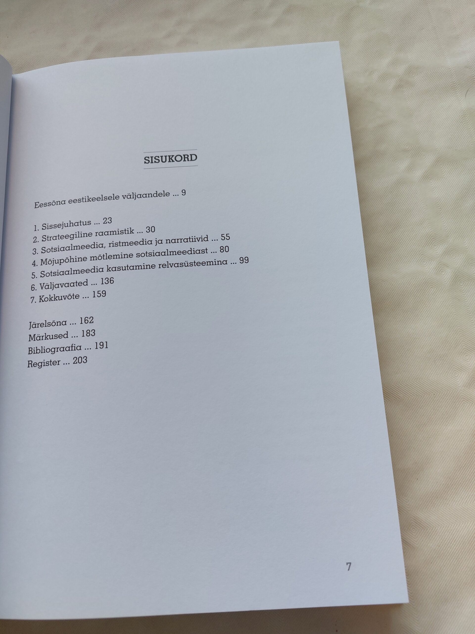 Sotsiaalmeedia kasutamine relvasüsteemina. Thomas Elkjer Nissen. 2015 - Pilt 4
