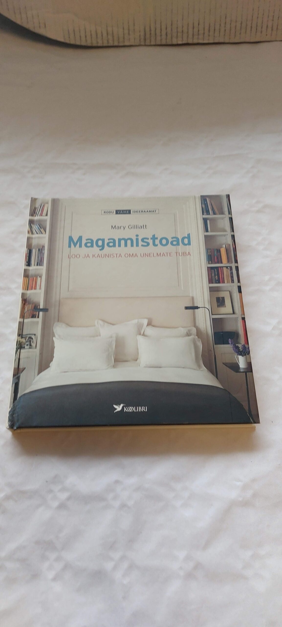 Magamistoad. Mary Gilliat. 2007