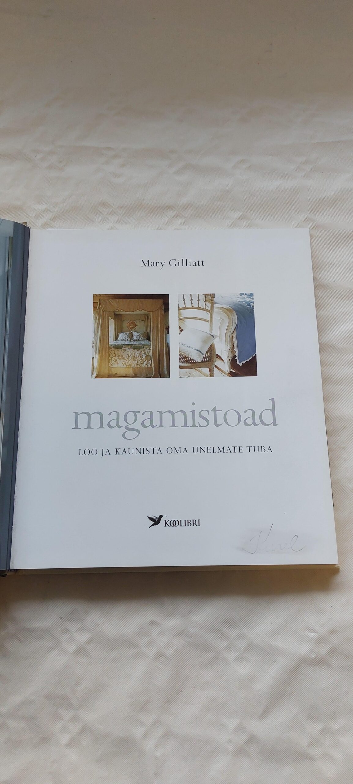 Magamistoad. Mary Gilliat. 2007 - Pilt 2
