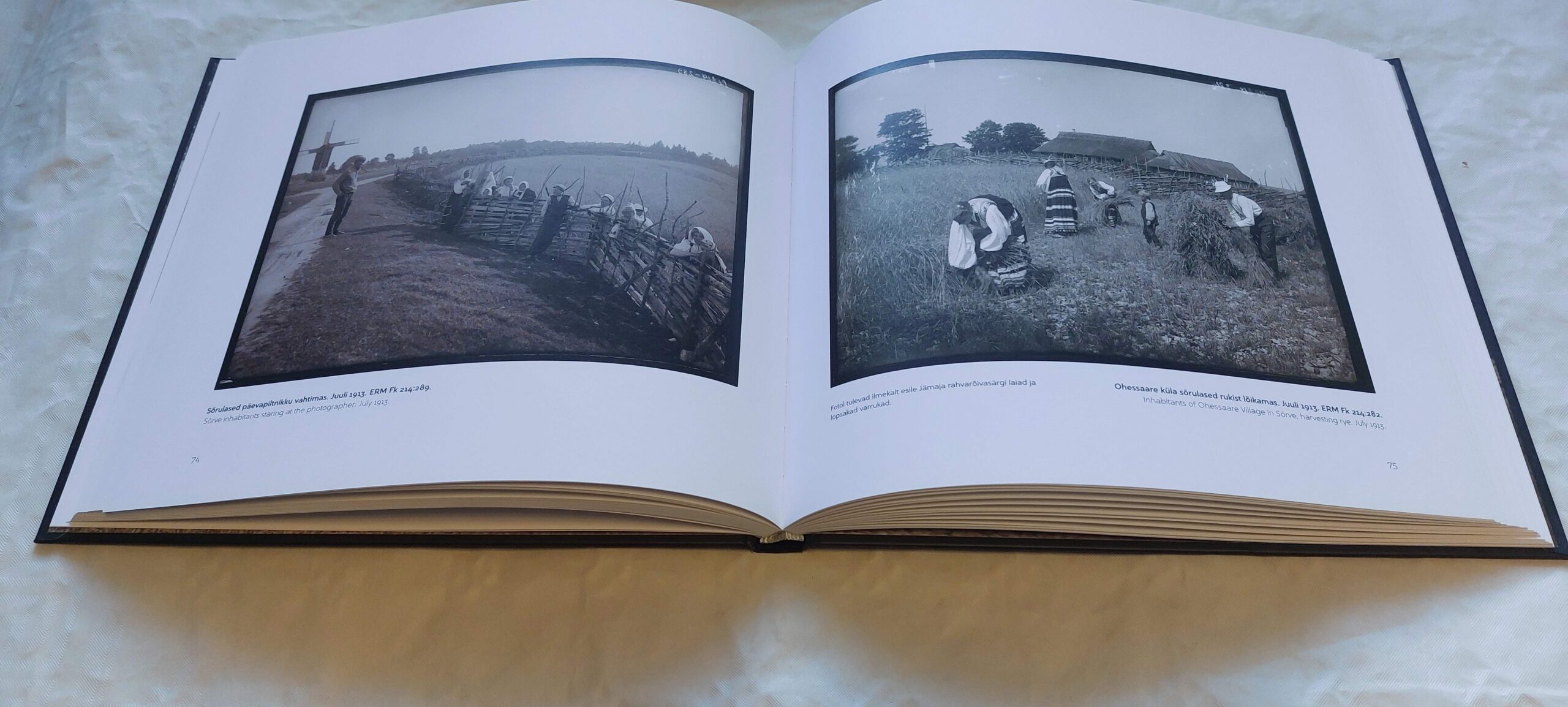 Inimesed ja rõivad läbi kaamerasilma. People and Clothing through the Lens of his Camera. Johannes Pääsuke. 2018 - Pilt 4