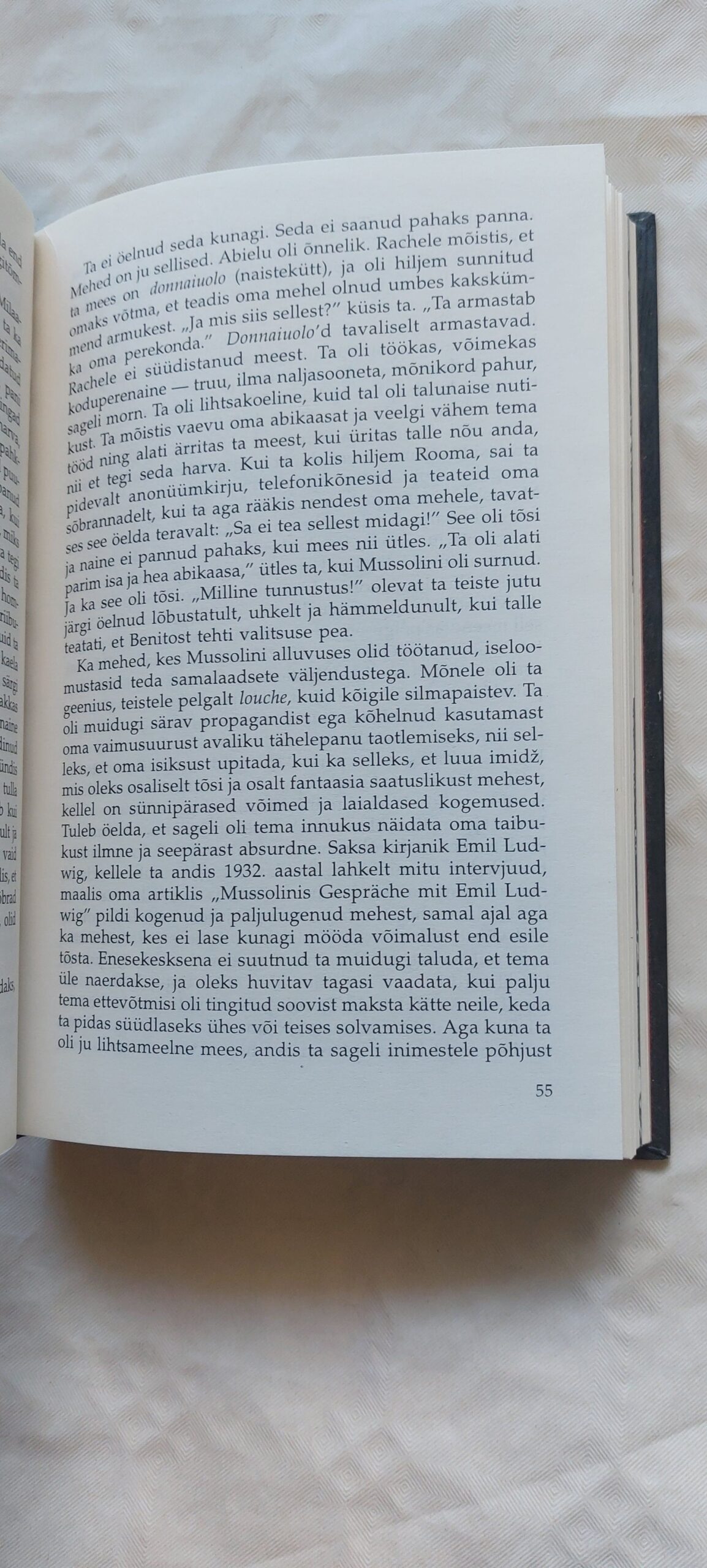 Benito Mussolini elulugu. Christopher Hibbert. 1997 - Pilt 3