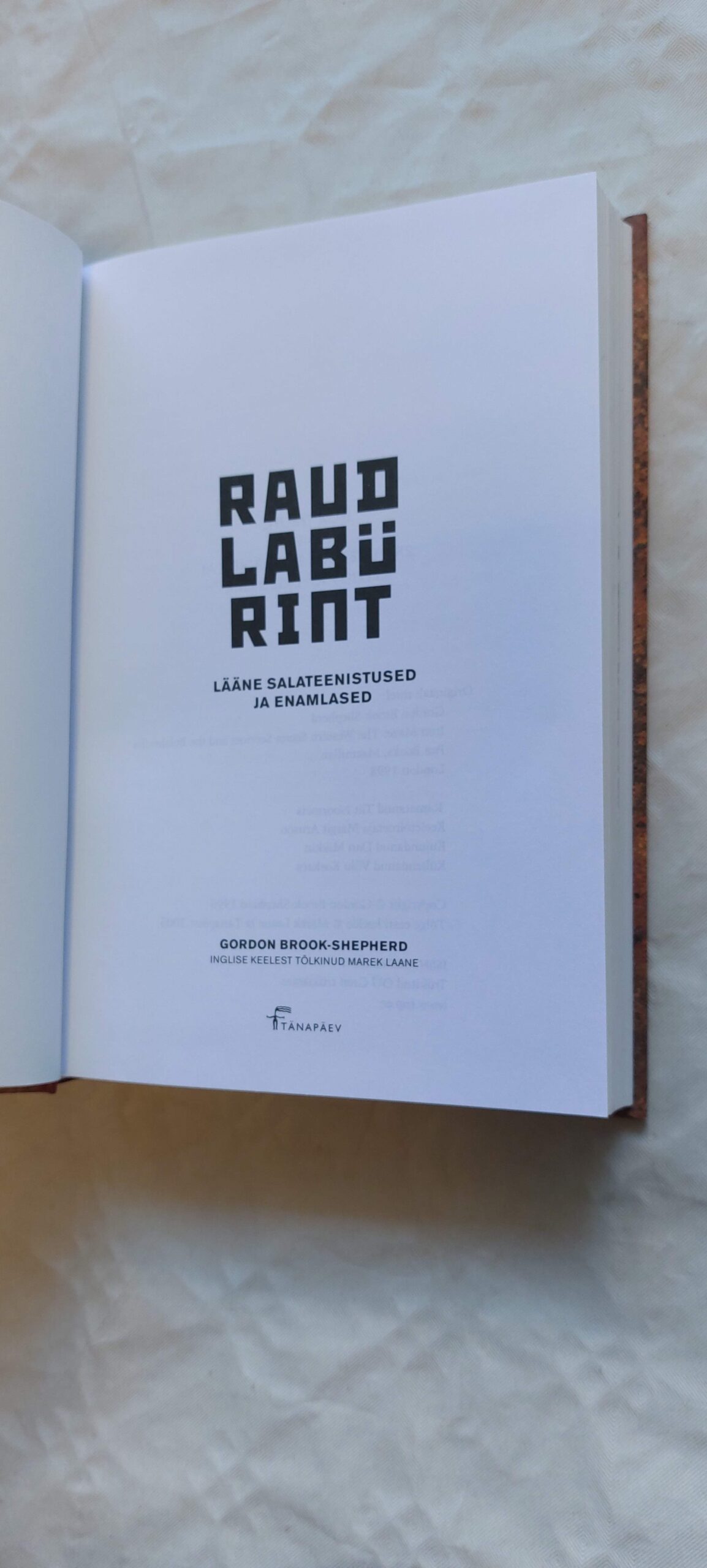Raudlabürint. Gordon Brook-Shepherd. 2005 - Pilt 2